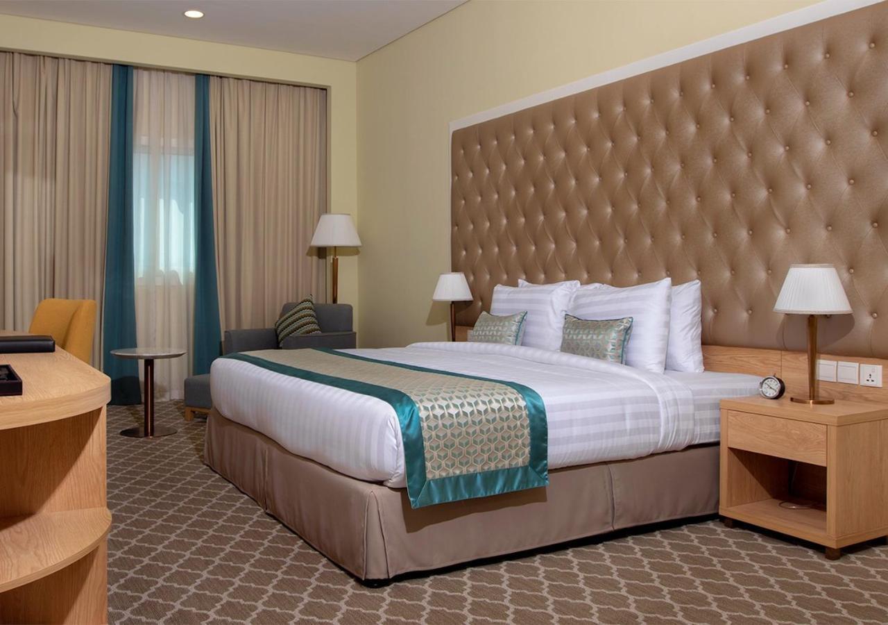 Jacob'S Garden Hotel Dubai Exterior photo